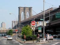  http://wirednewyork.com/bridges/brooklyn_bridge/images/brooklyn_bridge_manhattan_4july03.jpg