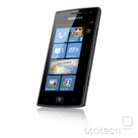  Microsoft si od Samsunga obeta ve&#269;jo prodajo in promocijo telefonov z Windows Phone. Na slike je nedavno predstavljeni mid-range Samsung Omnia W.