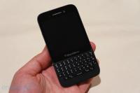 BlackBerry Q5.