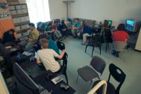  2 igrata  10 jih navija :)