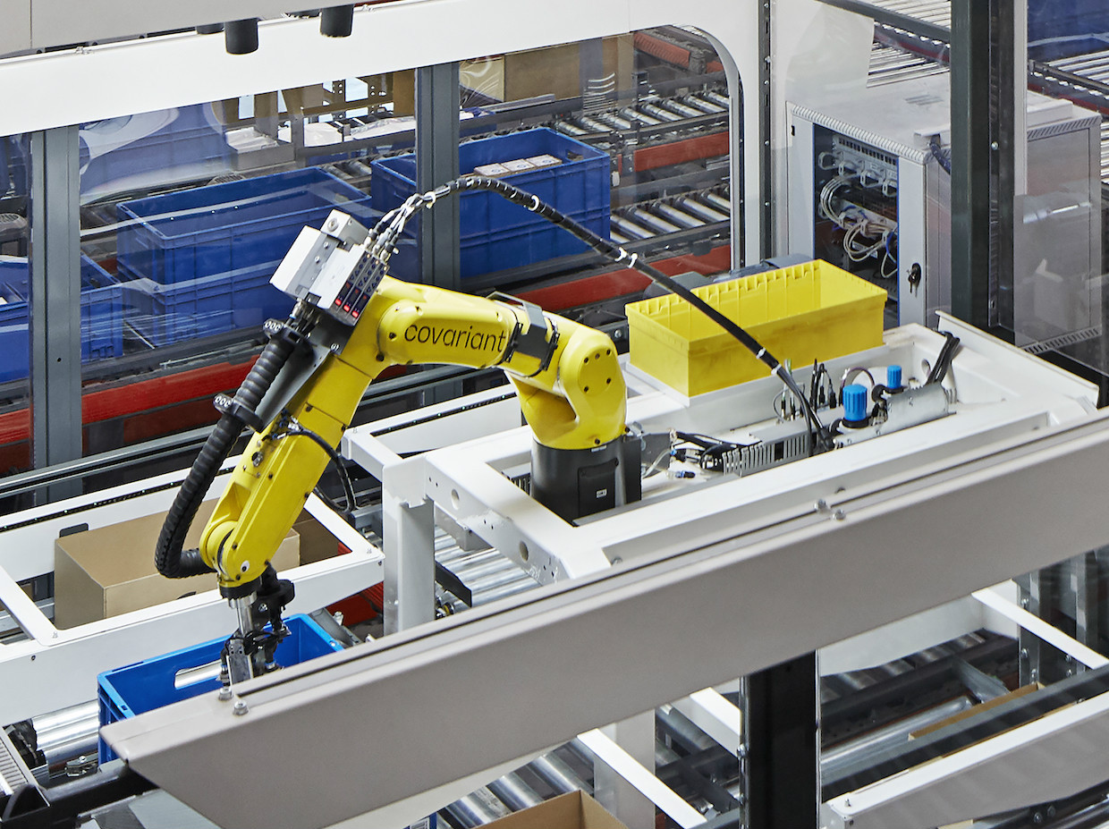 Roboti So Zaobvladali Sortiranje V Skladi u Slo Tech