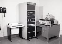  Mini ra&#269;unalnik DEC PDP-11/05. US National archives. (CC Public domain)