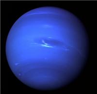 Znamenita fotografija Neptuna, ki jo je posnel Voyager 2 leta 1989
