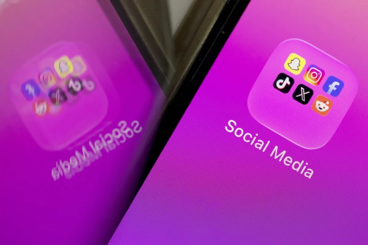 Avstrija predlaga prepoved družbenih omrežij za mlajše od 14 let